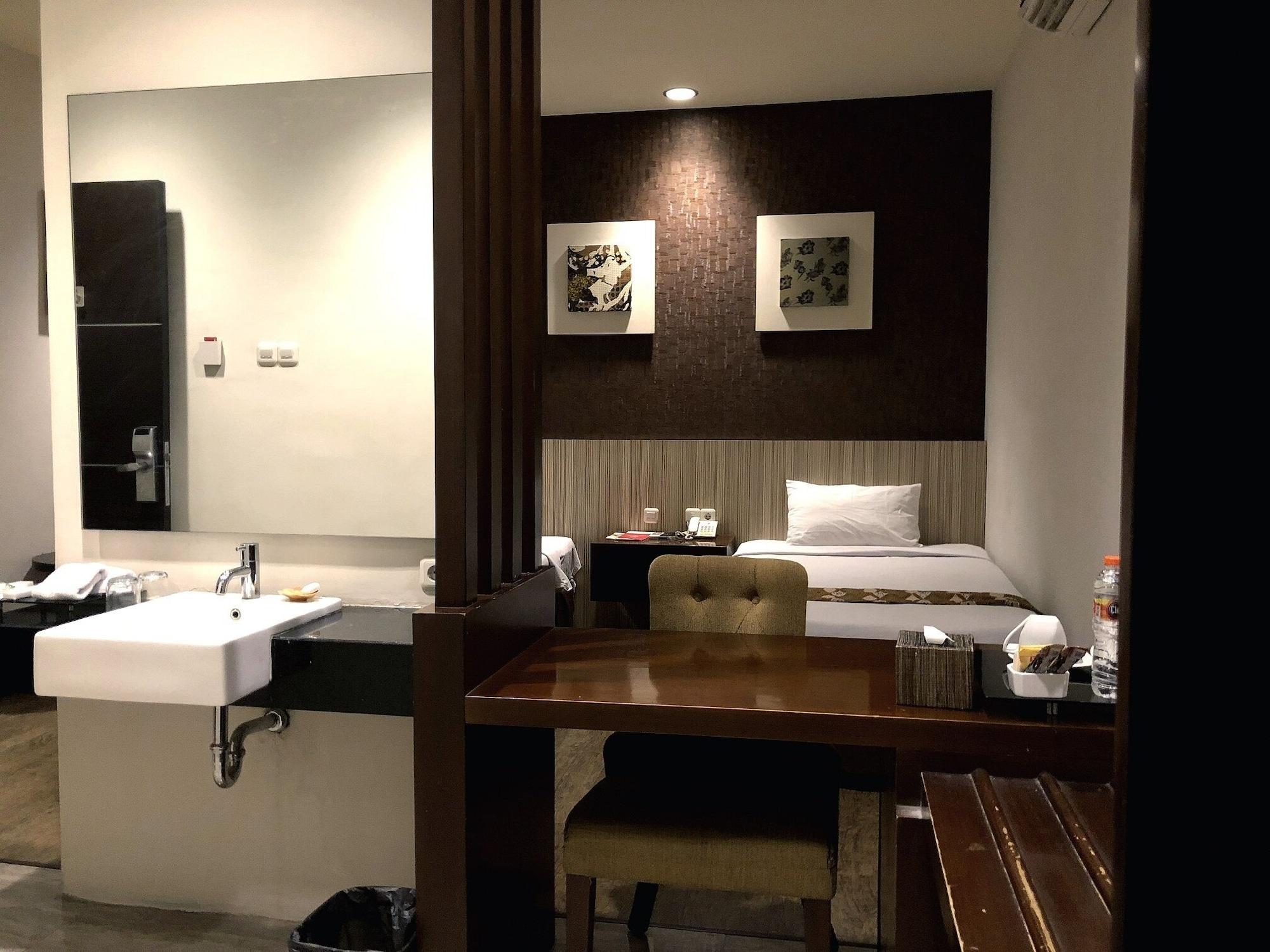 Hotel Sinar 1 Sedati Εξωτερικό φωτογραφία