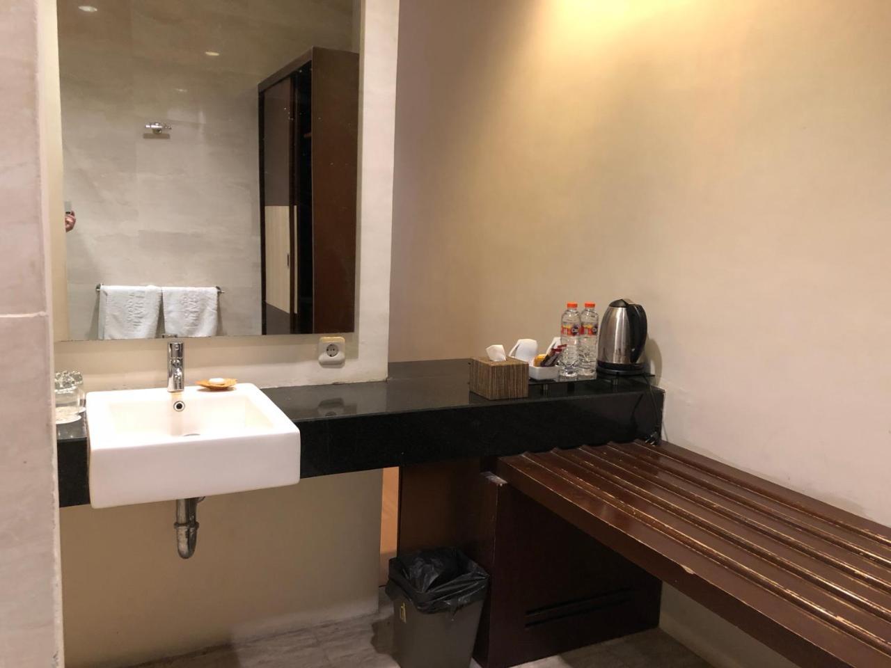 Hotel Sinar 1 Sedati Εξωτερικό φωτογραφία