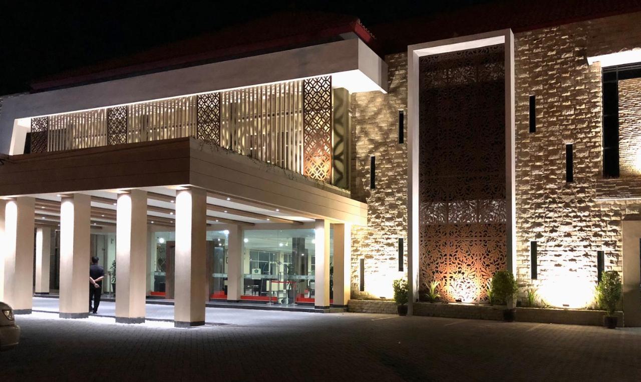 Hotel Sinar 1 Sedati Εξωτερικό φωτογραφία